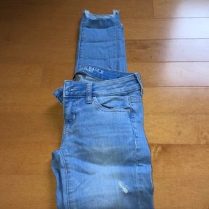 American eagle lightly ripped jeans